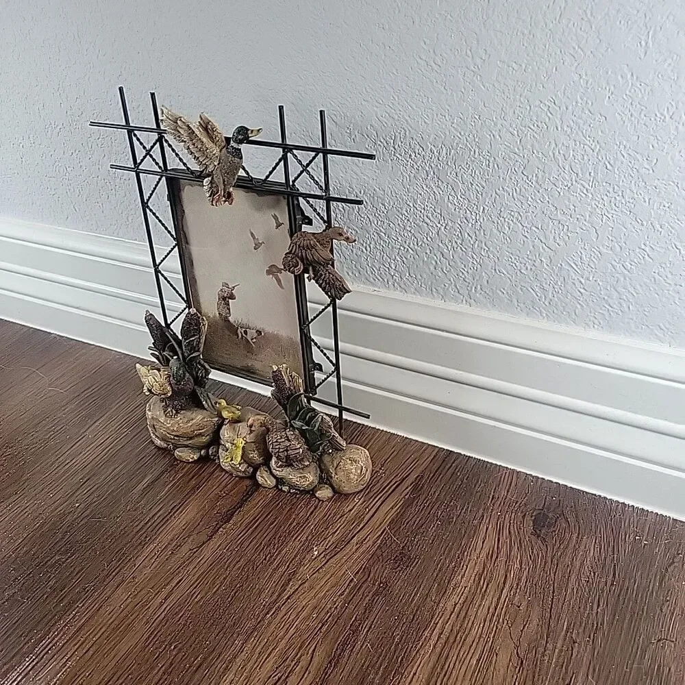 Rustic Mallard 6 Ducks 4x6 Photo Frame Lodge Cabin Barbed Wire Vintage Hunting